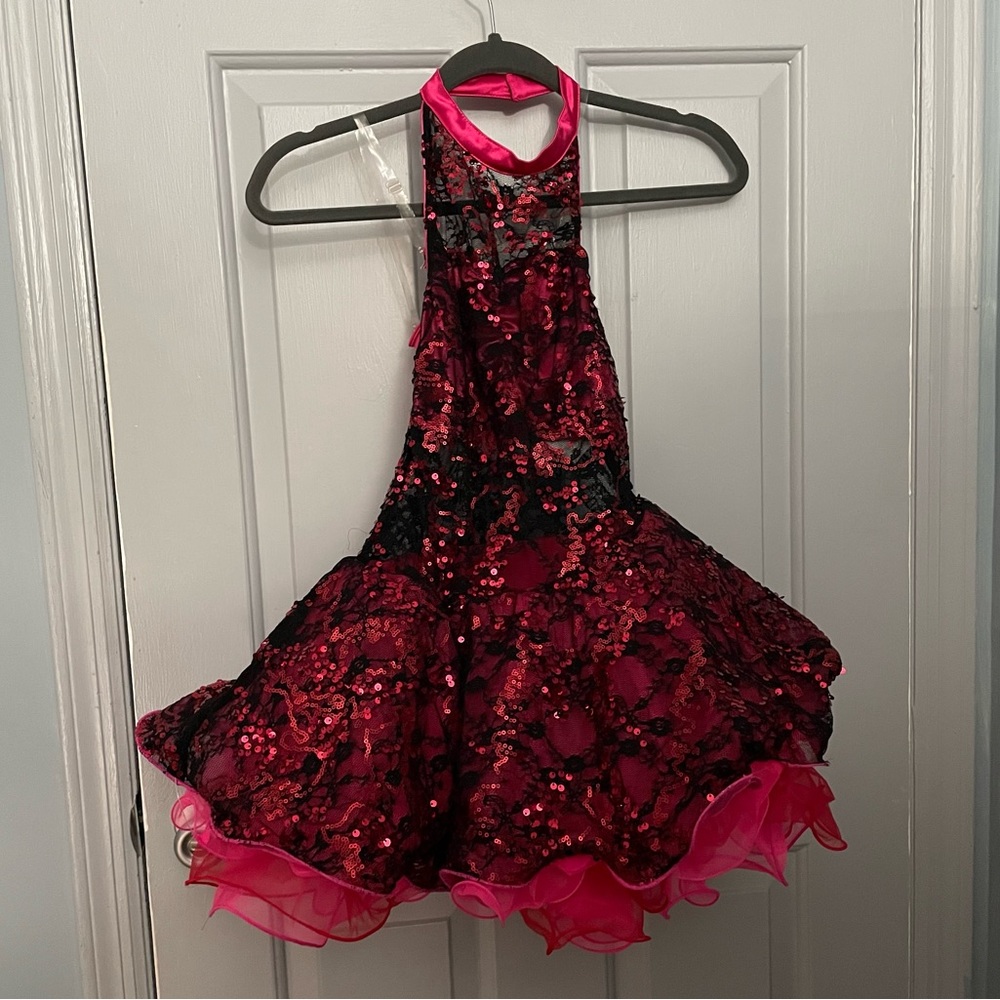 Tenth House "Momentum" (TH18107) Black lace and hot pink dress, Size LC